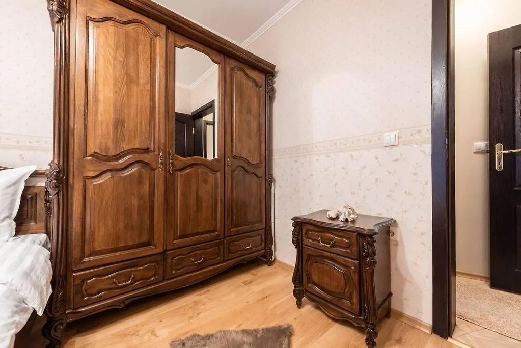 Vazov Residence , Two Bedroom Top Centre Apartment 바르나