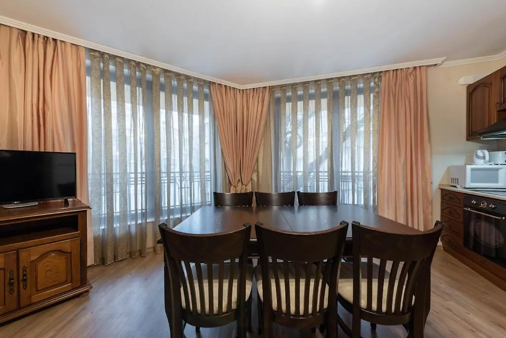 Vazov Residence , Two Bedroom Top Centre Apartment 바르나